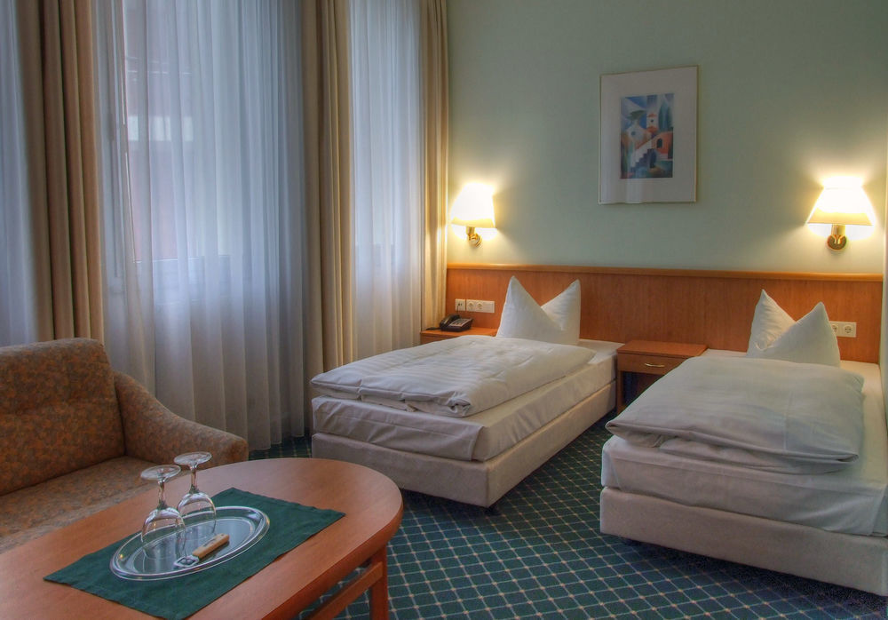 Hotel "Helle Mitte" Берлін Екстер'єр фото