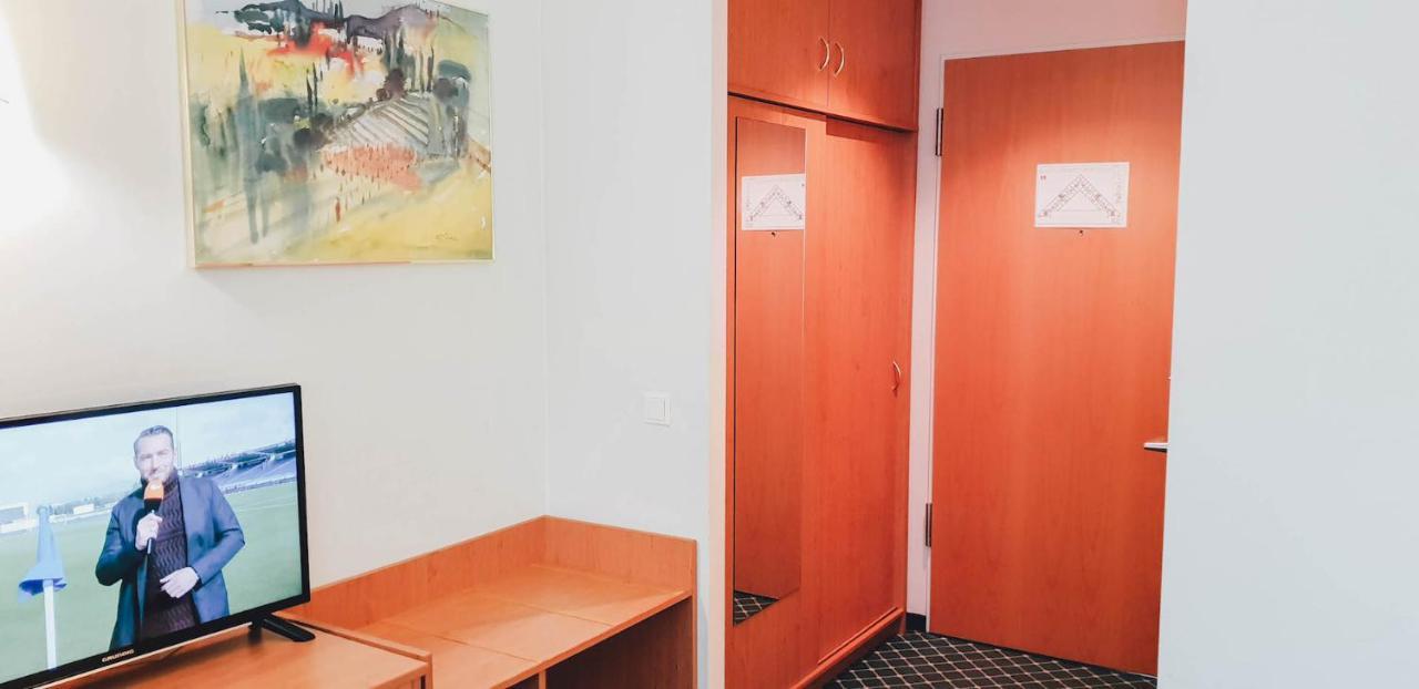 Hotel "Helle Mitte" Берлін Екстер'єр фото