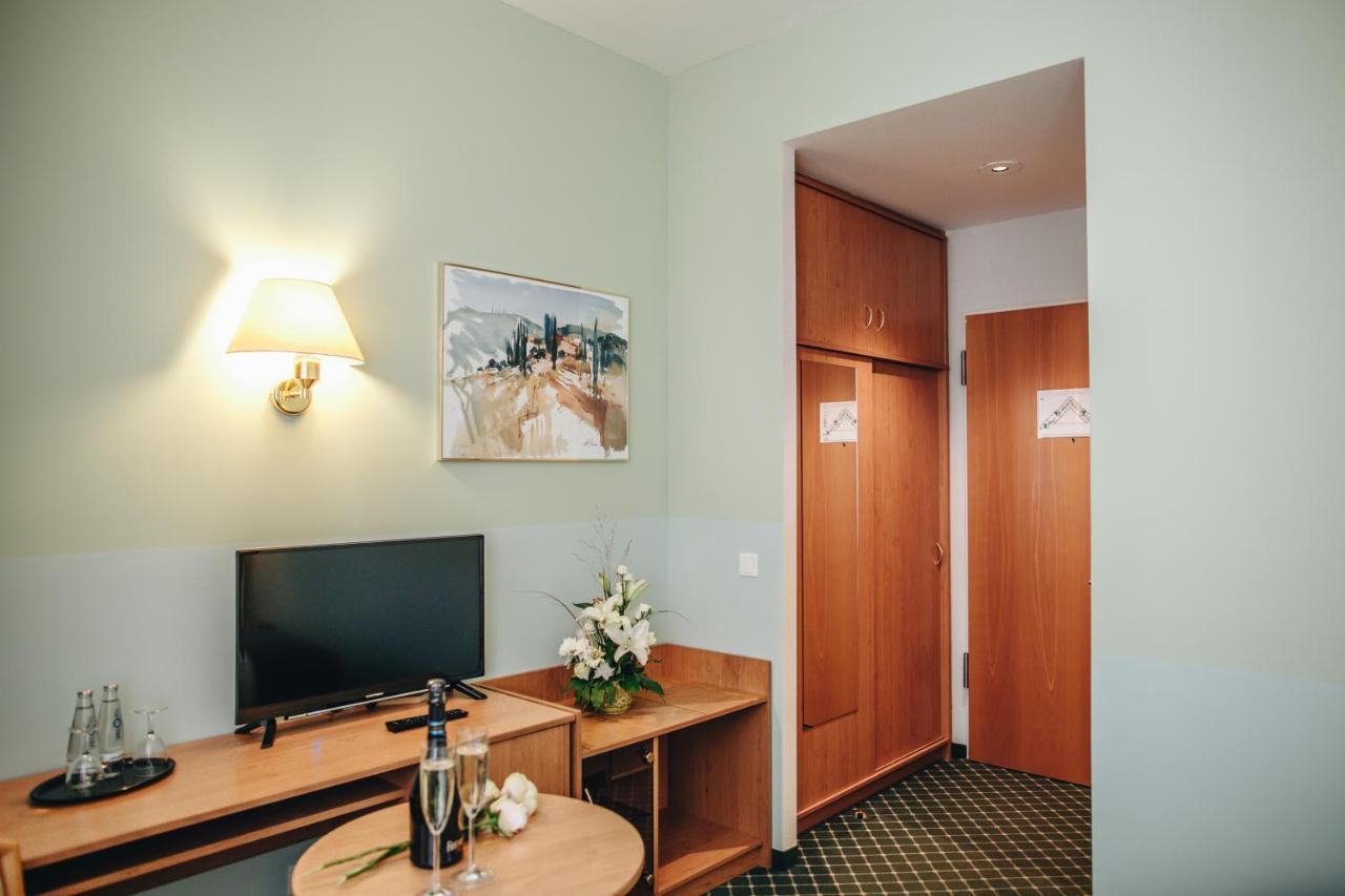 Hotel "Helle Mitte" Берлін Екстер'єр фото