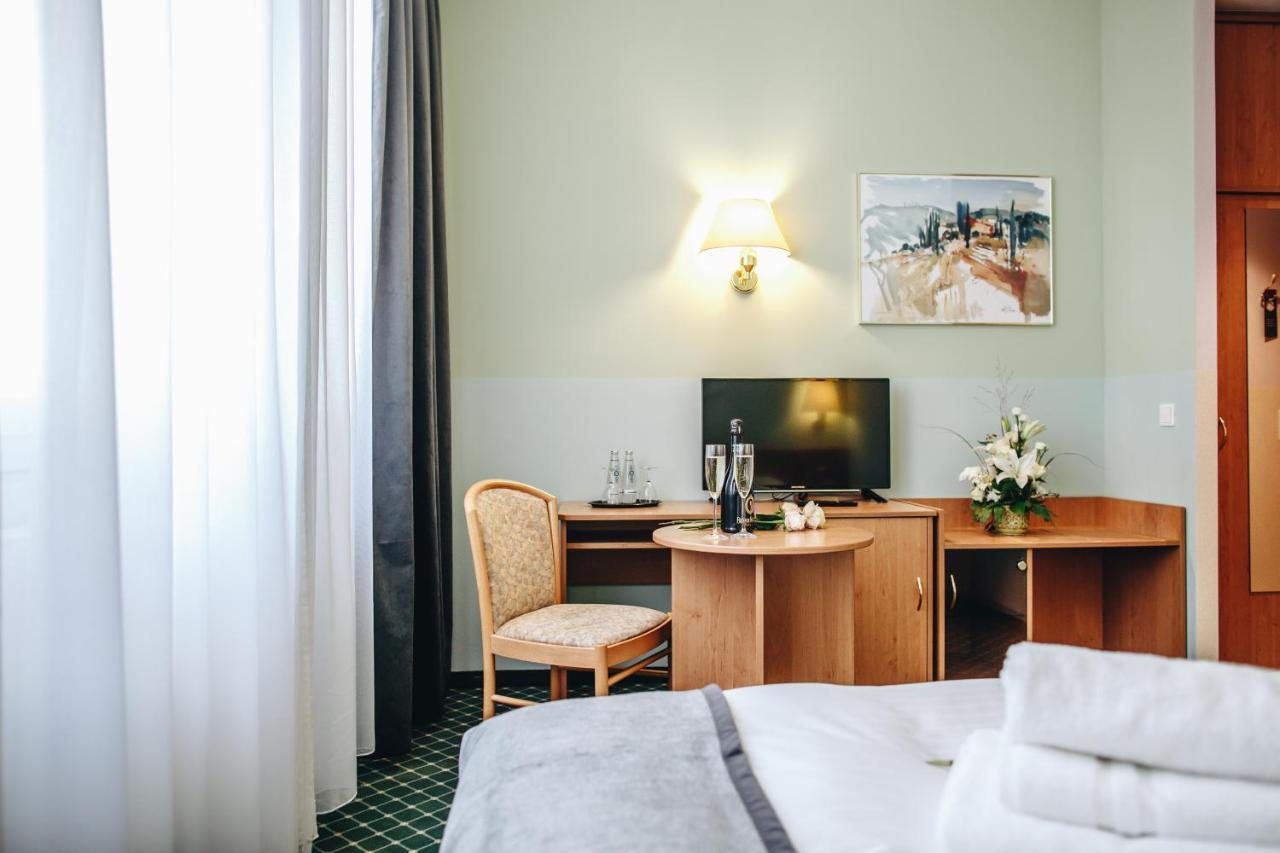 Hotel "Helle Mitte" Берлін Екстер'єр фото